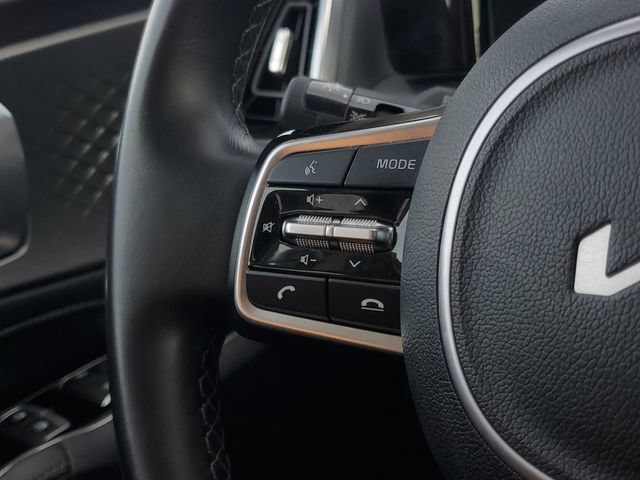 Certified 2023 Kia Sorento SX AWD/4WD image 24