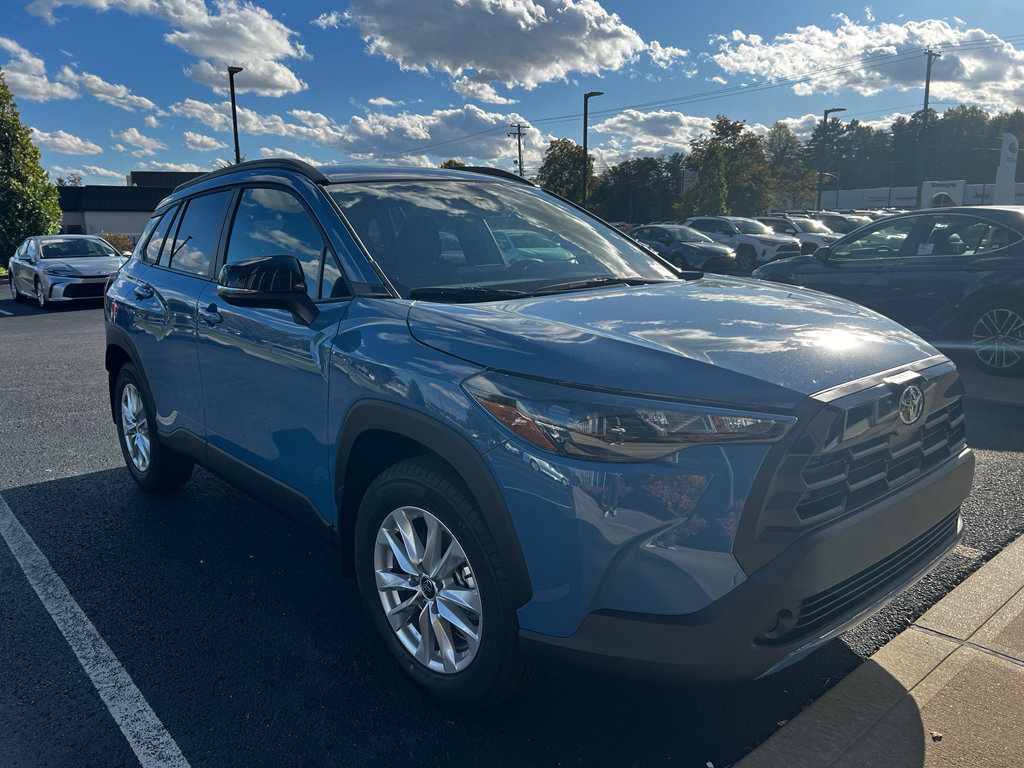 Certified 2026 Toyota Corolla Cross LE video 1