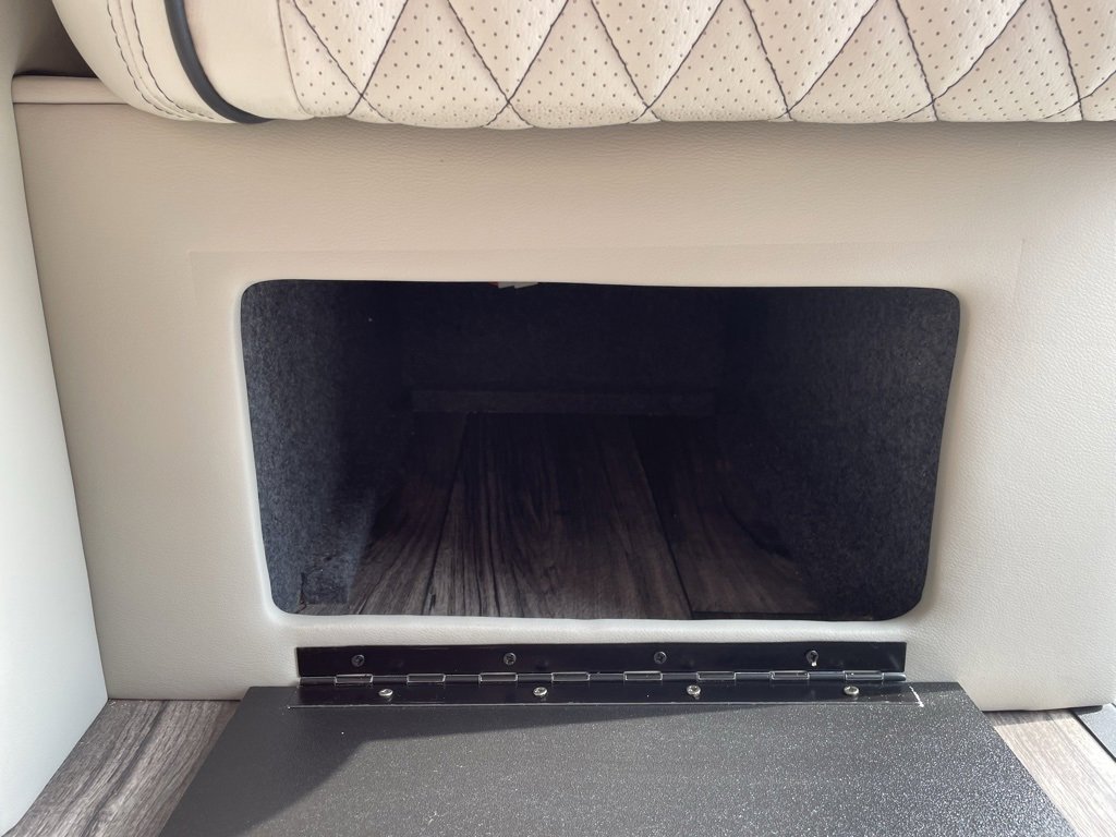 Used 2024 Mercedes-Benz Sprinter 3500 image 46