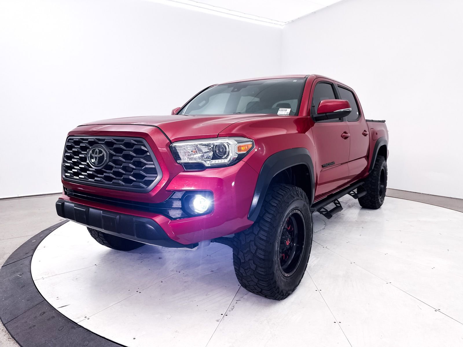 Used 2020 Toyota Tacoma TRD Off-Road w/ TRD Premium Off Road Package AWD/4WD image 14