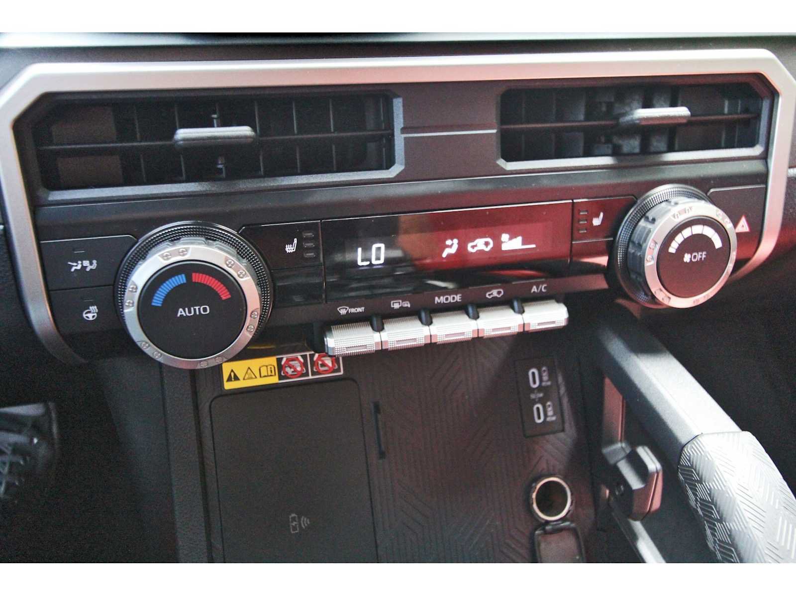 Used 2025 Toyota 4Runner TRD Sport AWD/4WD image 25