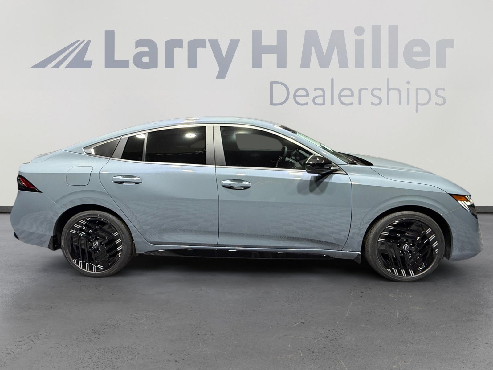 New 2026 Nissan Sentra SR w/ Floor Mat Package image 6