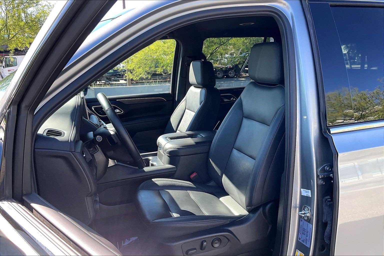Used 2024 Chevrolet Tahoe LT RWD image 8