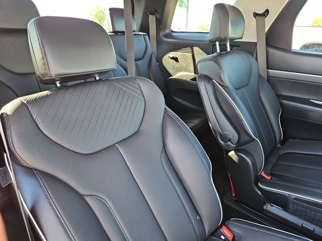 Used 2025 Hyundai Palisade SEL FWD image 13