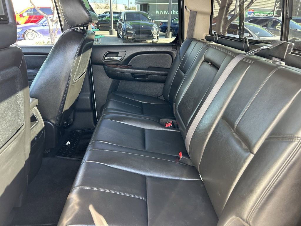 Used 2011 GMC Sierra 3500 SLT w/ SLT Convenience Package image 16