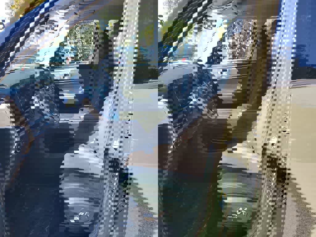 Used 2025 Hyundai Santa Fe XRT image 21