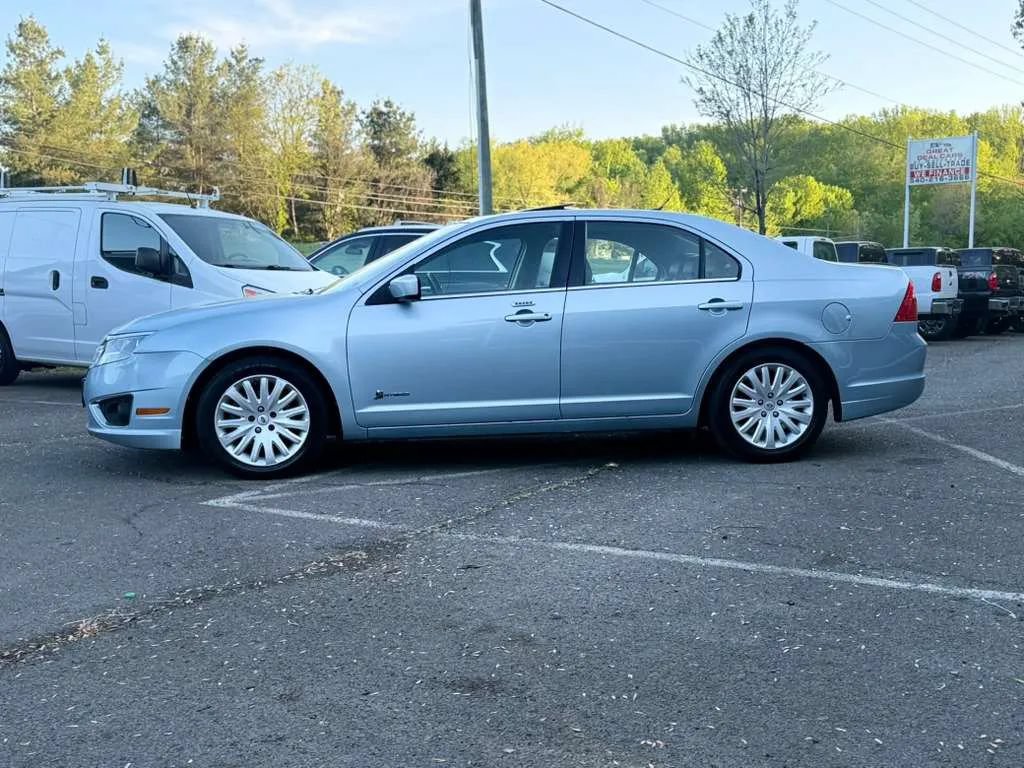 Used 2010 Ford Fusion Hybrid FWD image 4