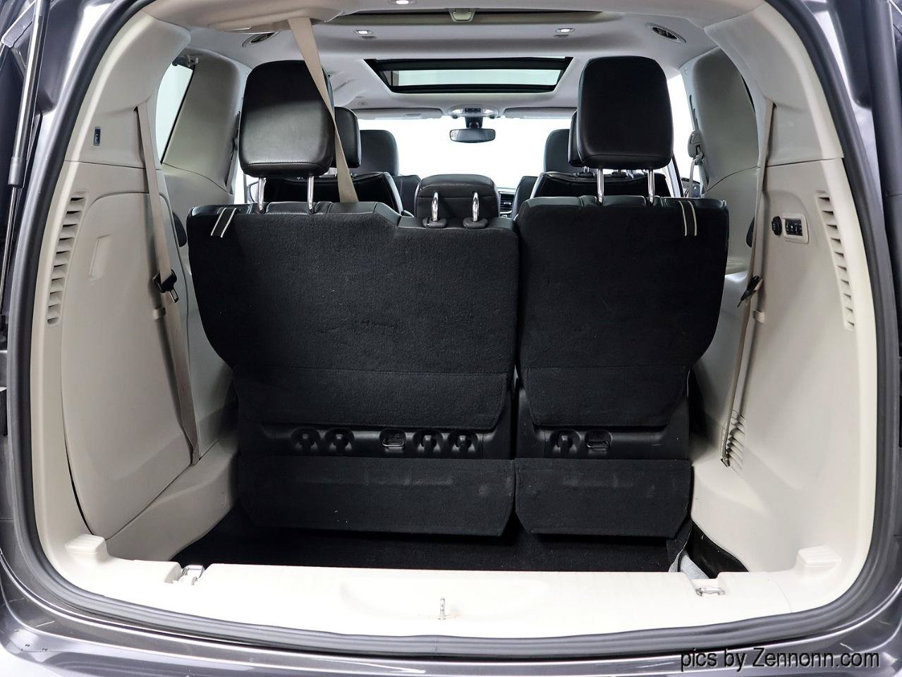 Used 2019 Chrysler Pacifica Limited FWD image 30