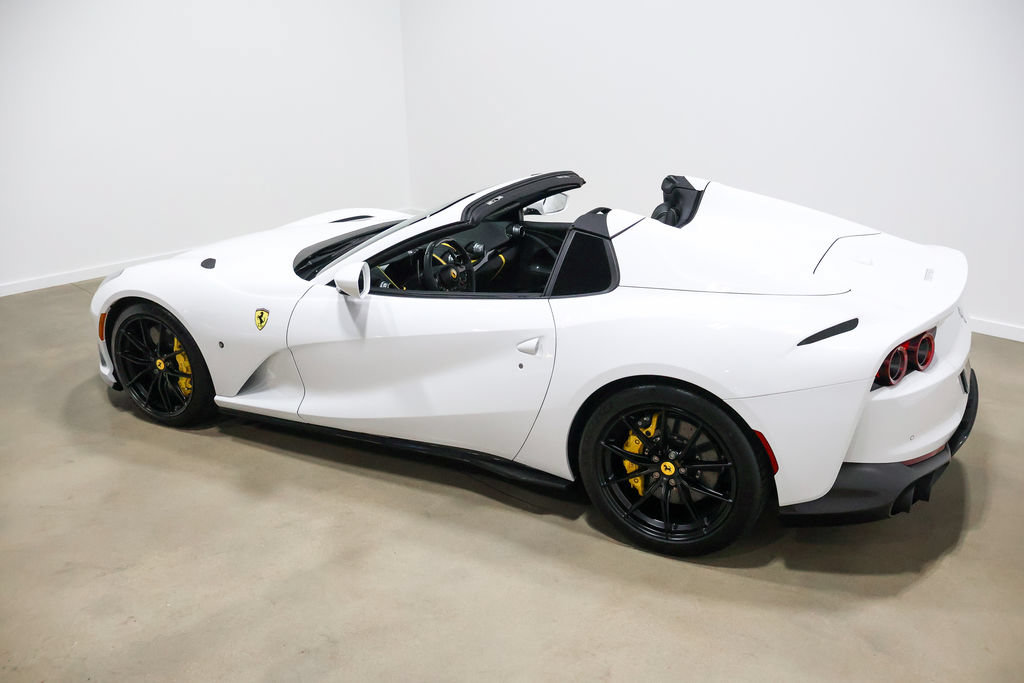 Used 2022 Ferrari 812 GTS RWD image 31