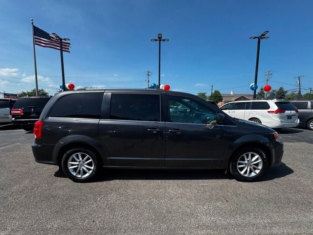 Used 2018 Dodge Grand Caravan SXT FWD image 4