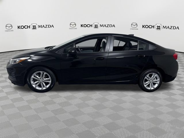 Used 2019 Chevrolet Cruze LS w/ LS Convenience Package image 4
