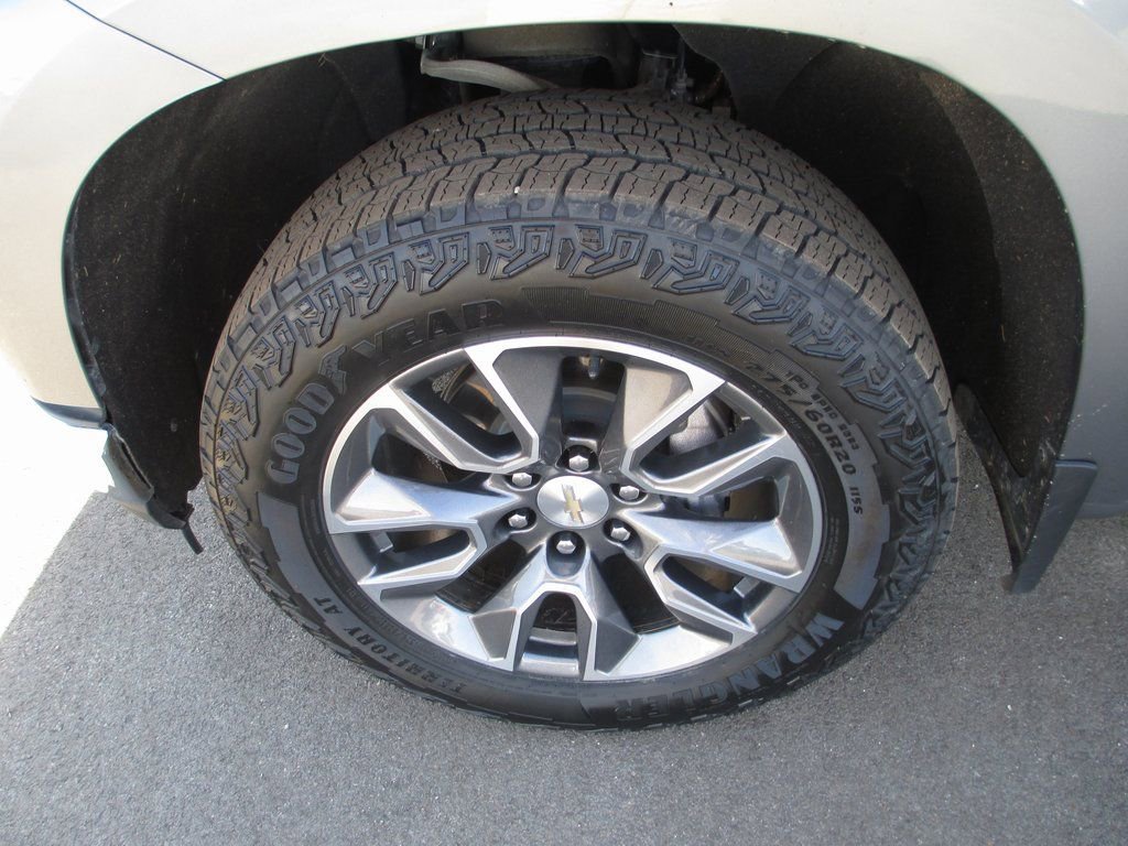 Used 2020 Chevrolet Silverado 1500 LT w/ All-Star Edition image 15