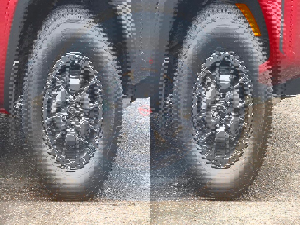 Used 2022 Nissan Frontier PRO-4X w/ Pro-4X Premium Package image 31