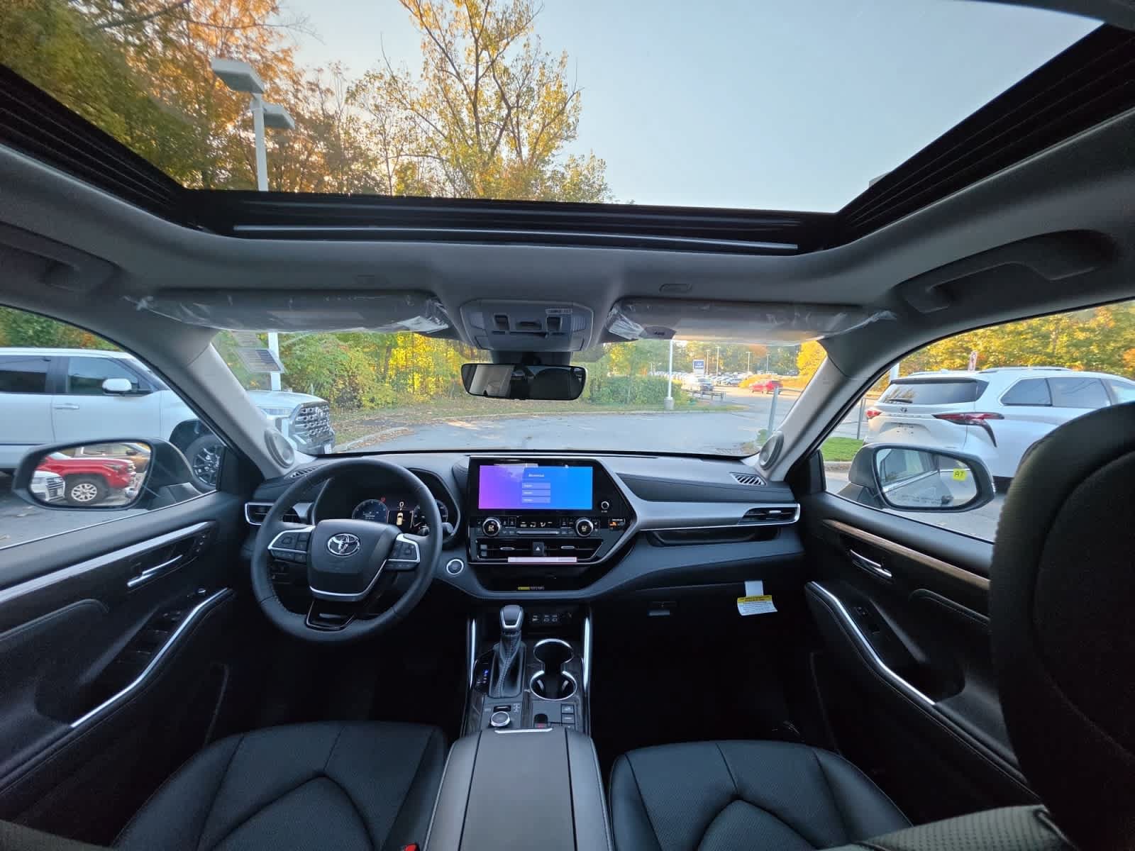 New 2026 Toyota Highlander Limited AWD/4WD image 24