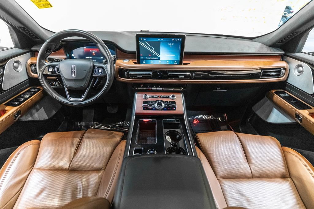 Used 2021 Lincoln Aviator Reserve w/ Equipment Group 202A AWD/4WD image 13