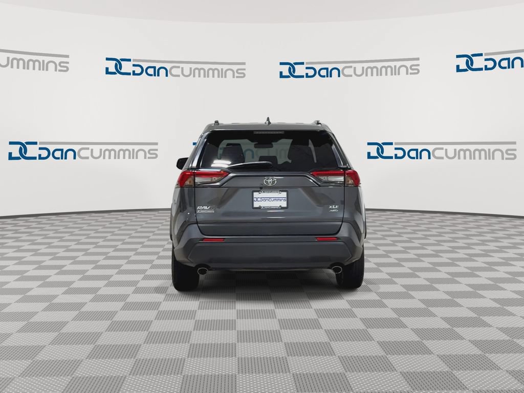Used 2020 Toyota RAV4 XLE AWD/4WD image 7