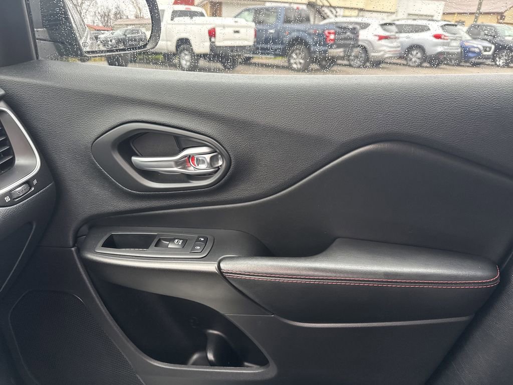 Used 2020 Jeep Cherokee Trailhawk w/ Cold Weather Group image 24