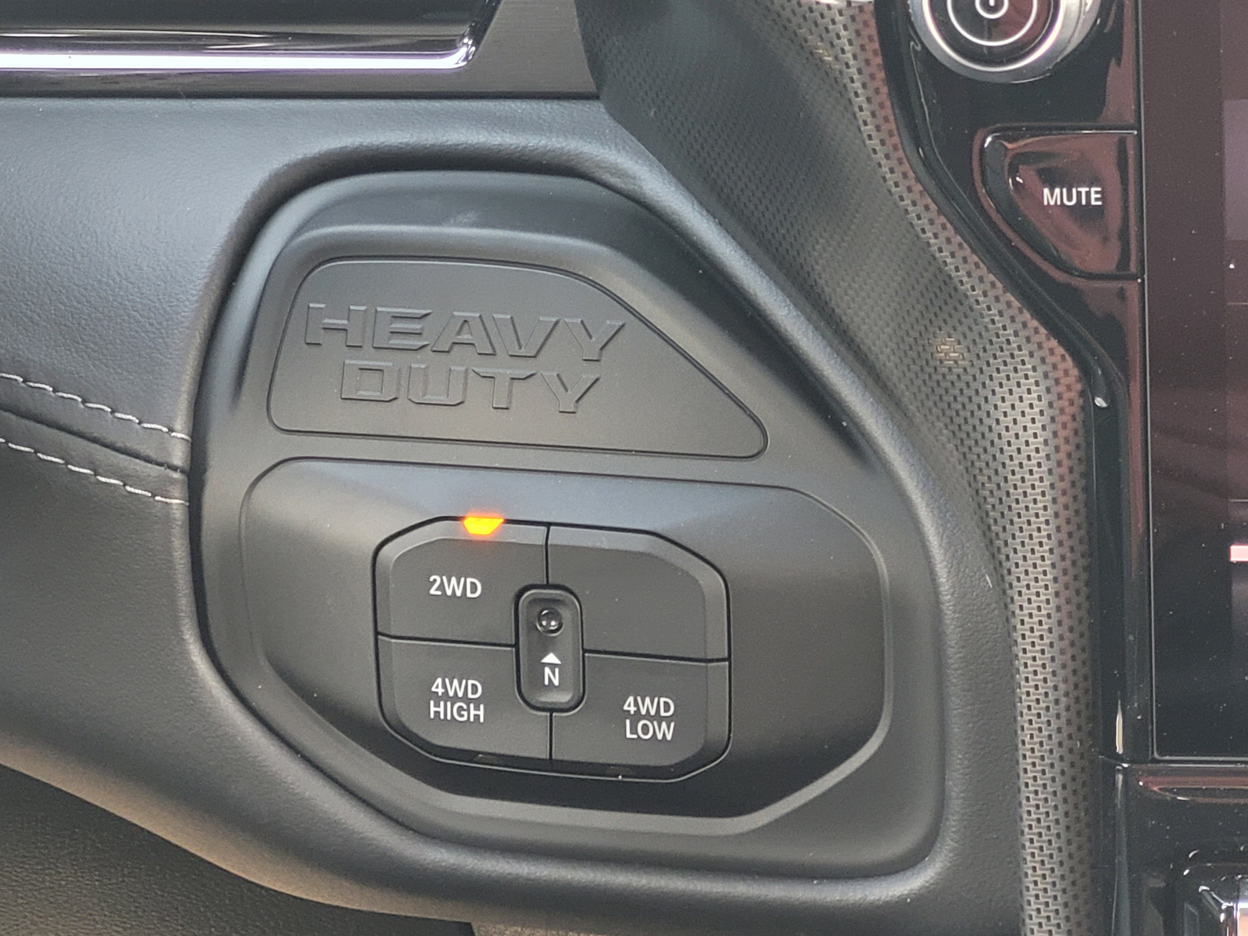 New 2025 RAM 3500 Limited image 18