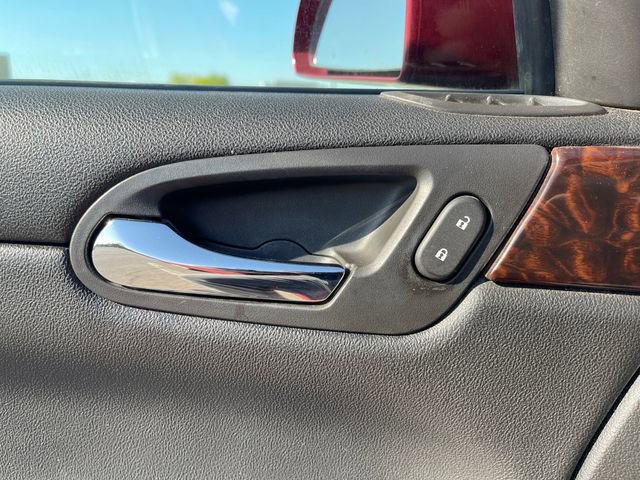 Used 2015 Chevrolet Impala LTZ FWD image 19