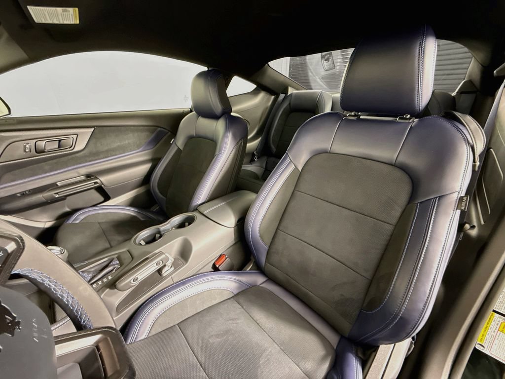 Used 2025 Ford Mustang Dark Horse RWD image 5