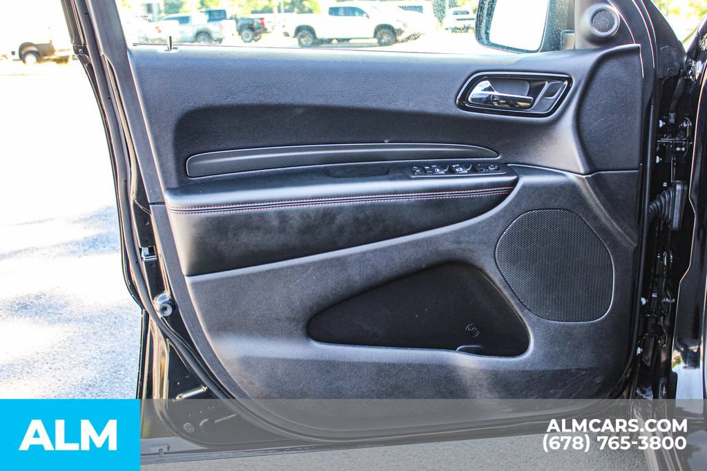 Used 2025 Dodge Durango GT RWD image 36
