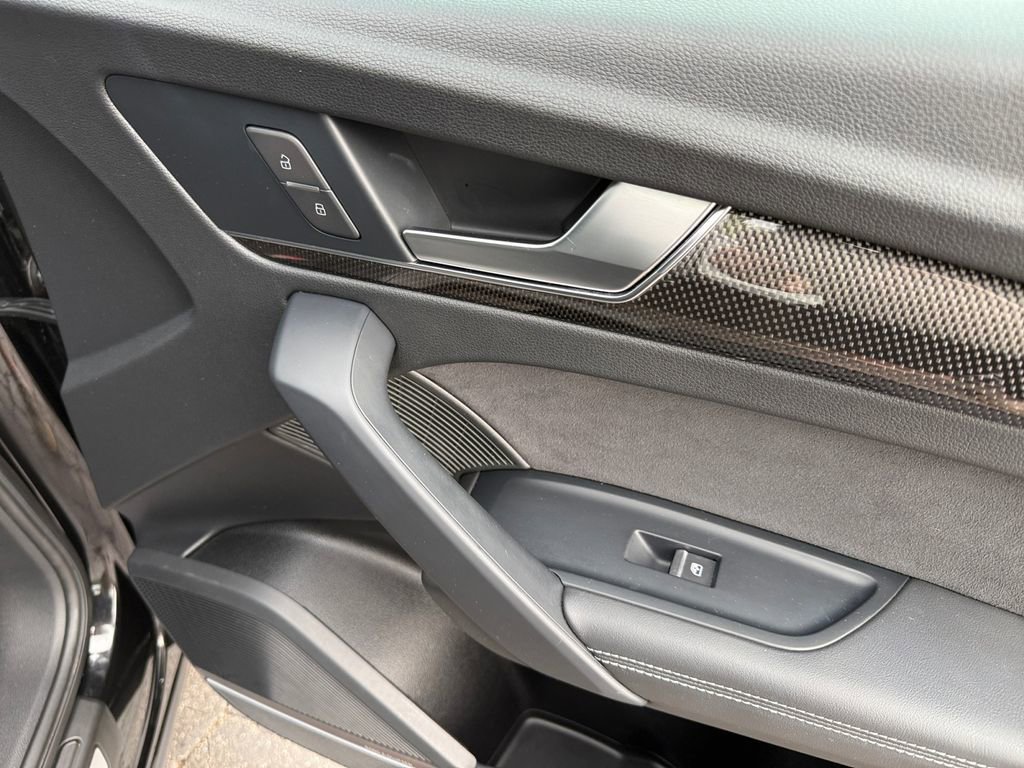 Used 2021 Audi SQ5 Premium Plus w/ Premium Plus Package image 22