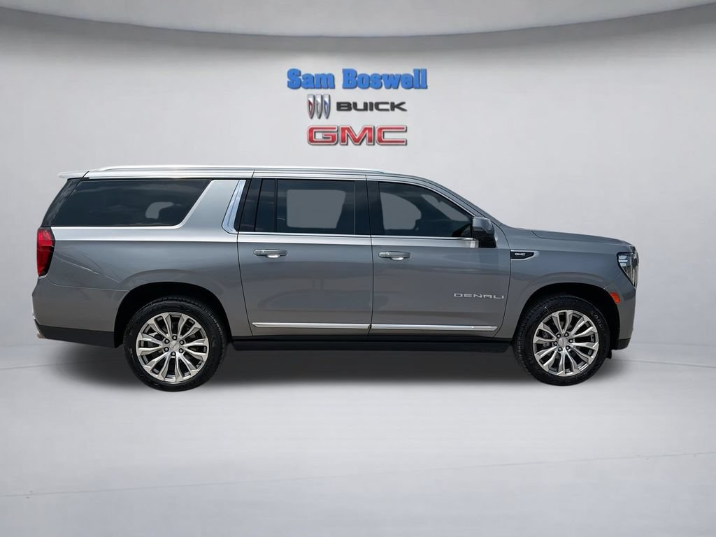 Certified 2021 GMC Yukon XL Denali w/ Denali Premium Package AWD/4WD image 11