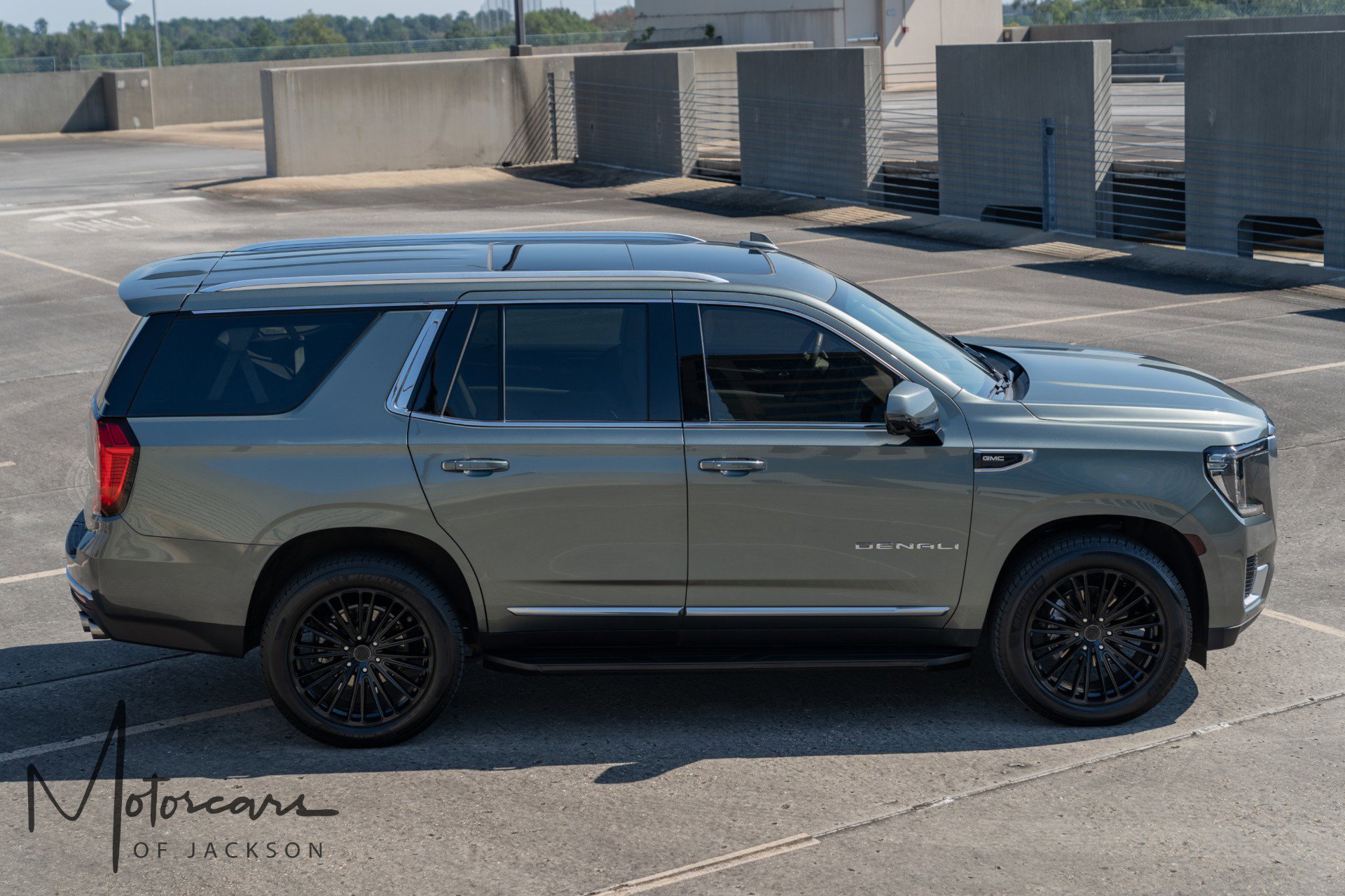 Used 2023 GMC Yukon Denali image 3