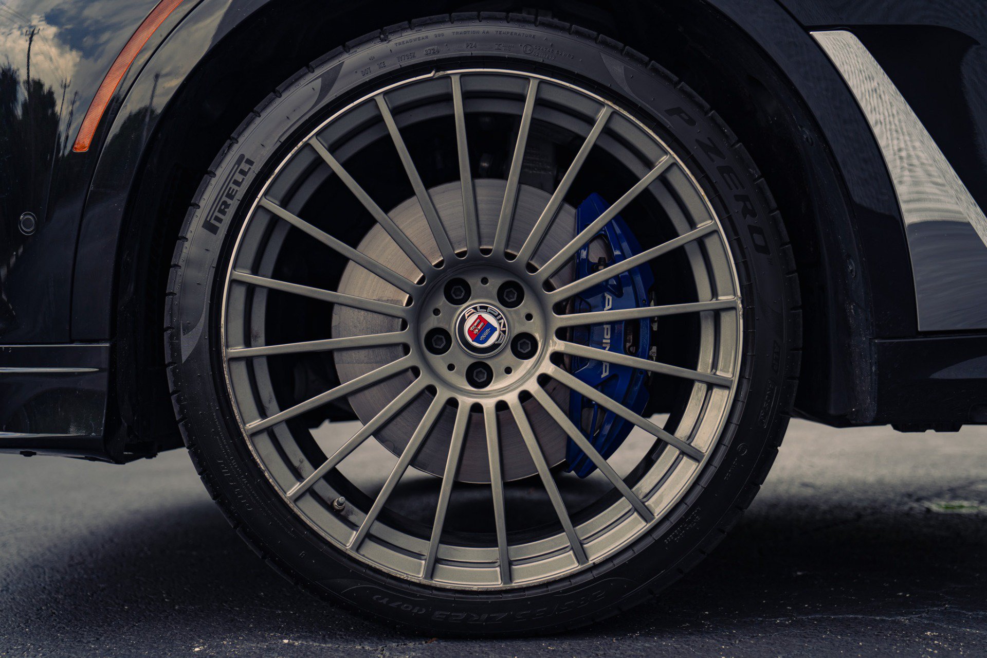 Used 2021 BMW ALPINA XB7 AWD/4WD image 21