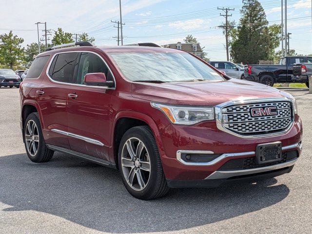 Used 2018 GMC Acadia Denali w/ Technology Package AWD/4WD image 3