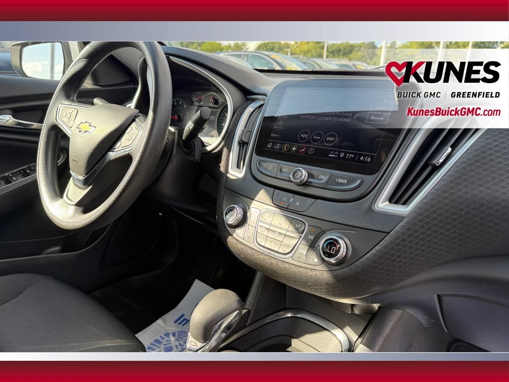 Used 2024 Chevrolet Malibu LT FWD image 36