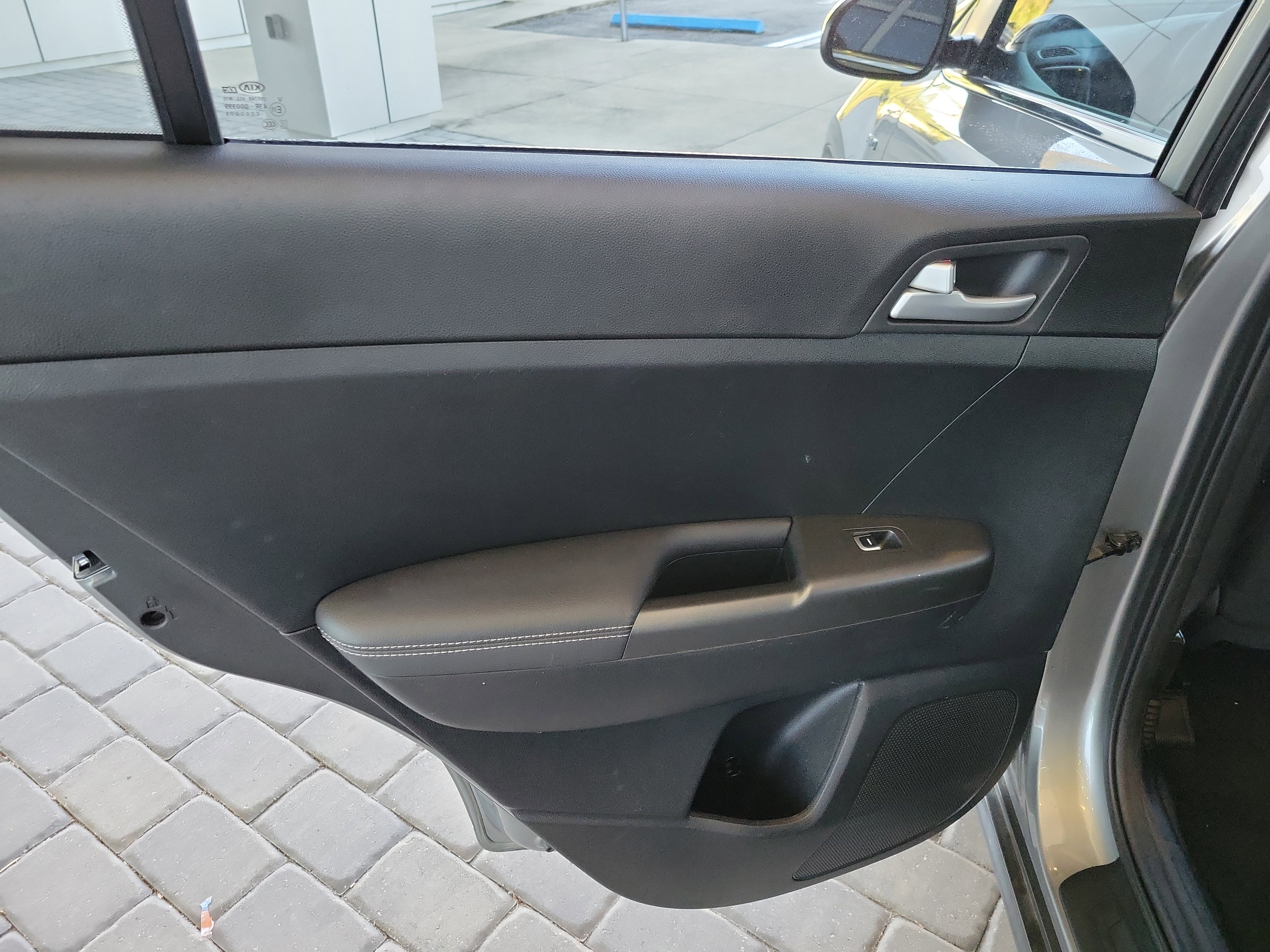 Used 2021 Kia Sportage LX image 28