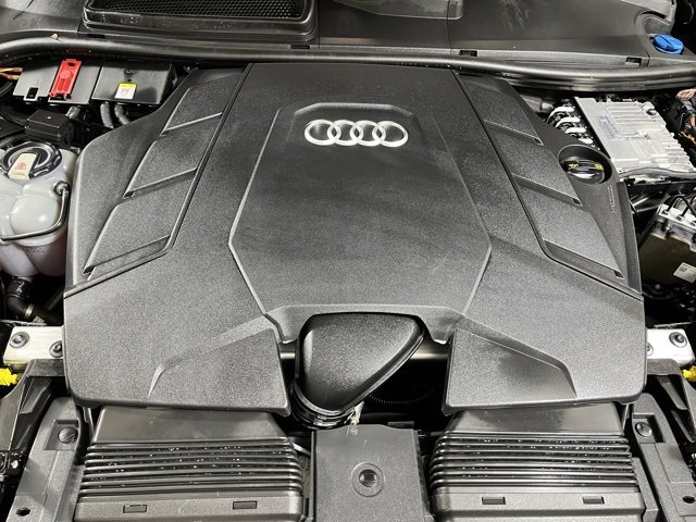 Used 2020 Audi Q8 Prestige w/ Prestige Package image 26