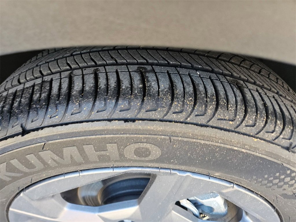 Used 2025 Kia K4 LXS image 25