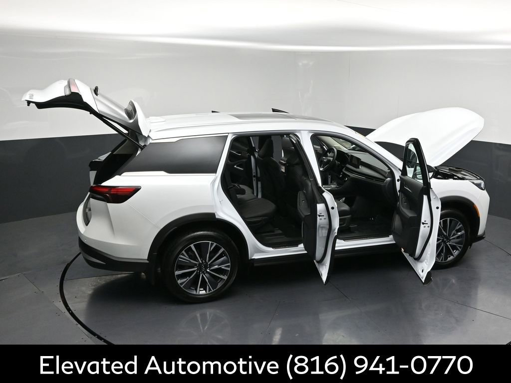 Certified 2026 INFINITI QX60 Luxe w/ Family Package AWD/4WD image 35