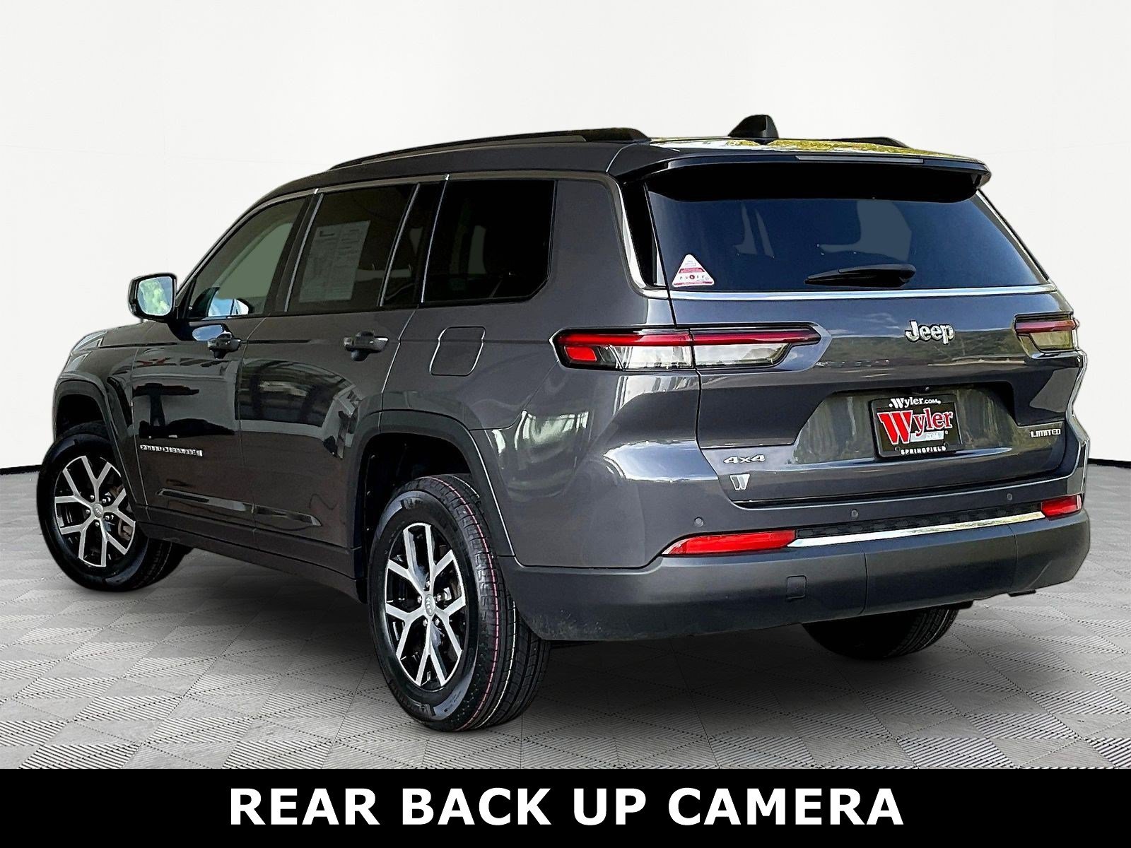 Used 2024 Jeep Grand Cherokee L Limited AWD/4WD image 4