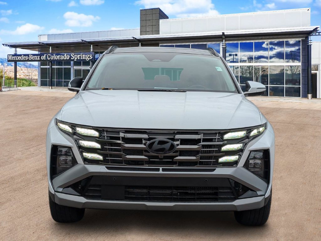 Used 2025 Hyundai Tucson Limited AWD/4WD image 3