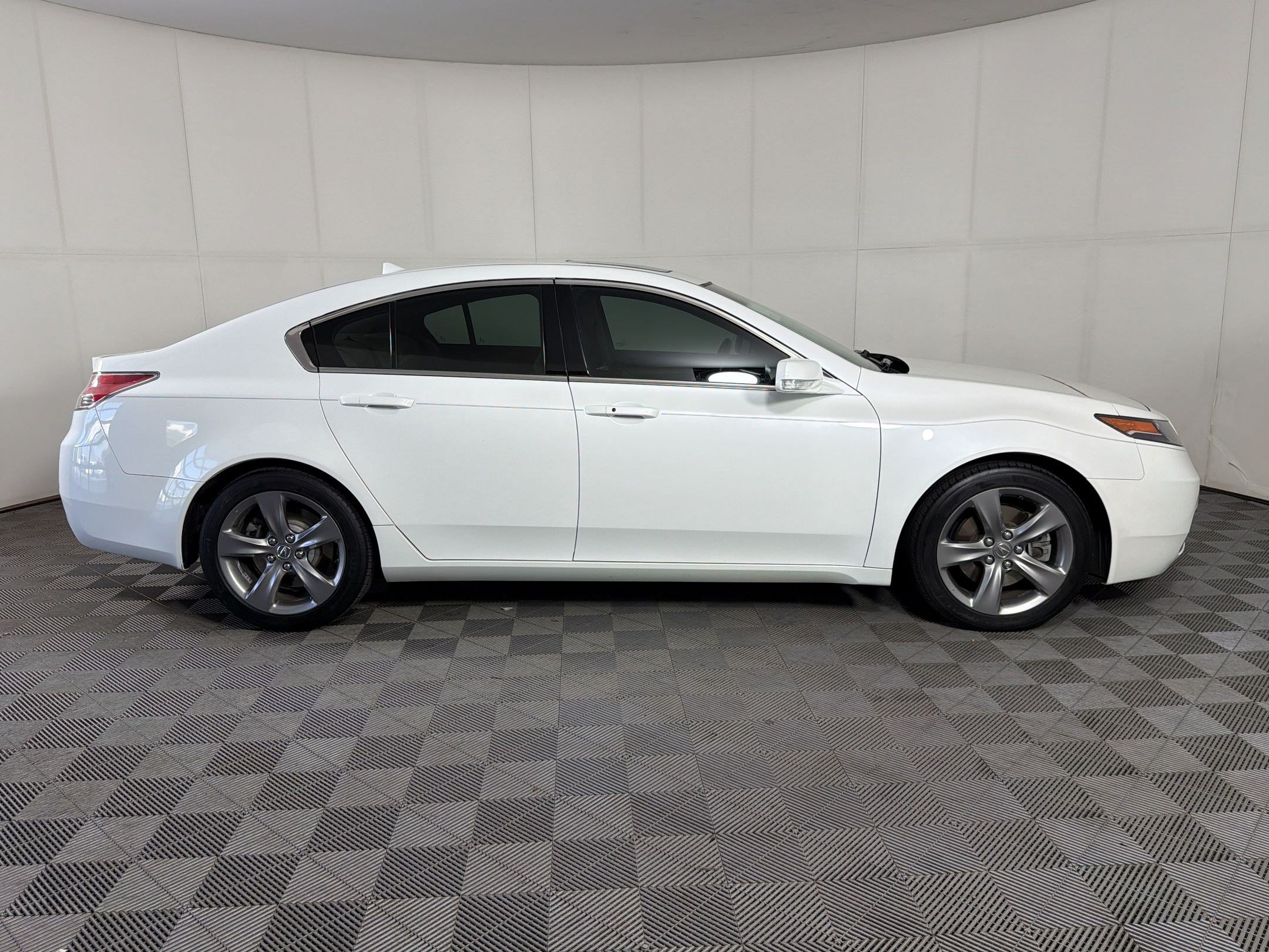 Used 2012 Acura TL SH-AWD image 8