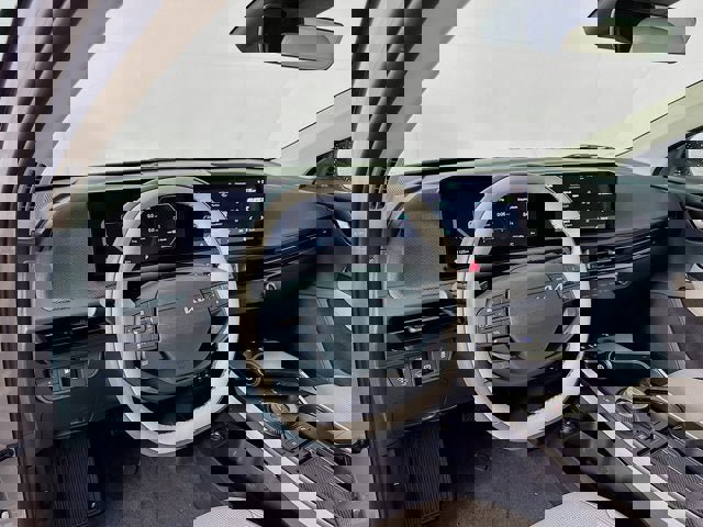 New 2025 Kia EV6 Wind image 9