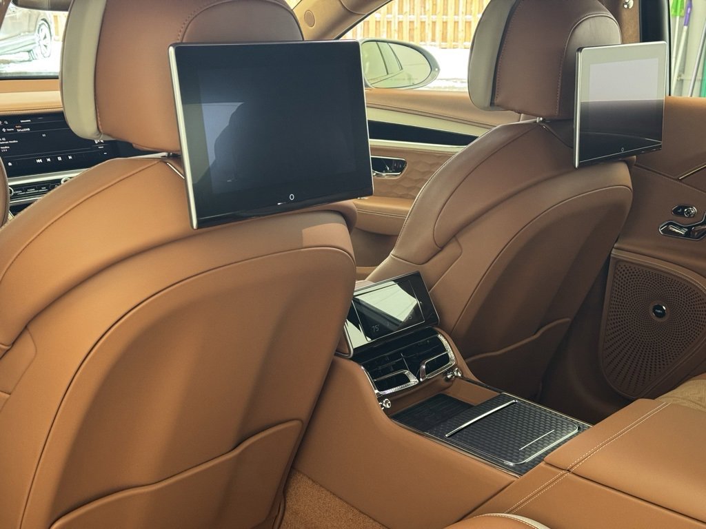 New 2026 Bentley Flying Spur Plug-In Hybrid image 28