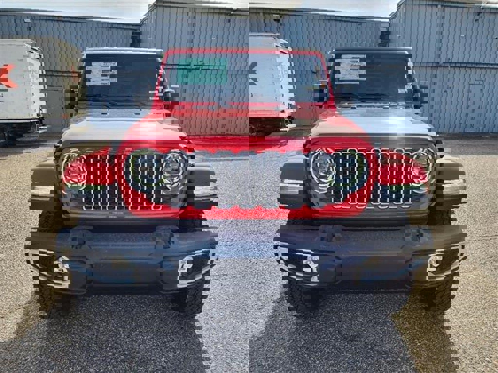 New 2025 Jeep Wrangler Unlimited Sahara w/ Dual Top Group image 13