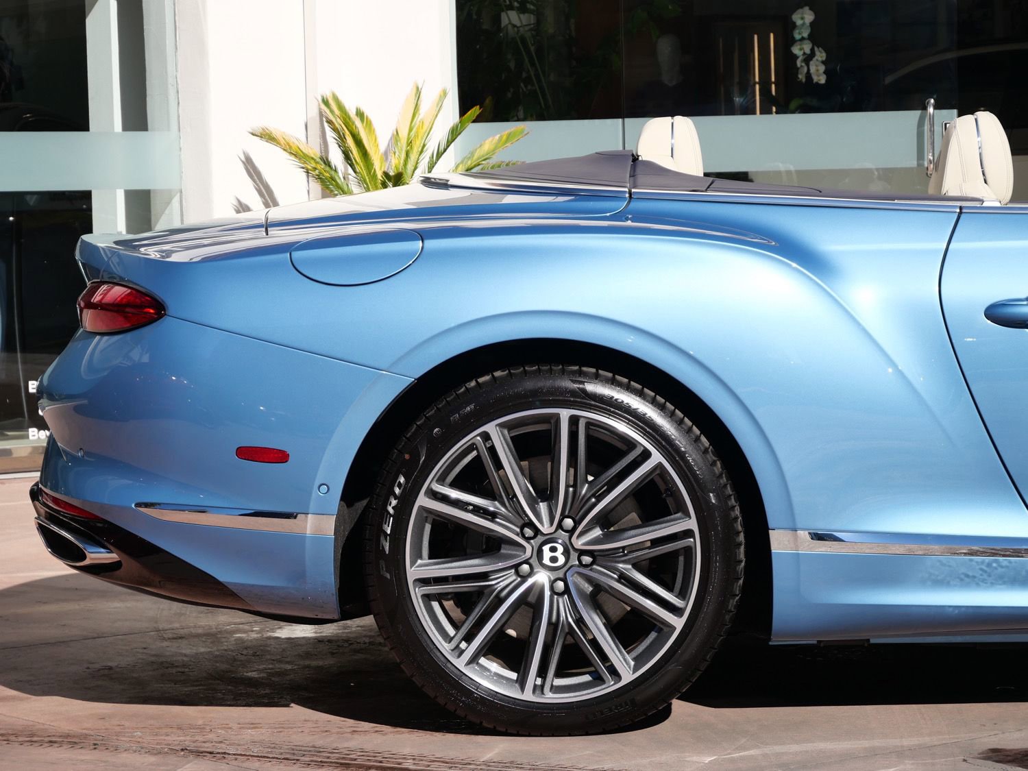 New 2026 Bentley Continental GTC AWD/4WD image 9