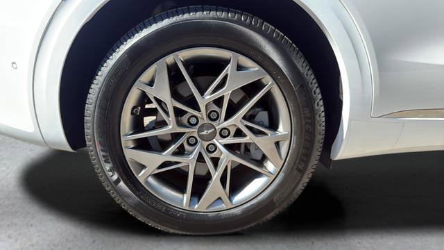 Used 2023 Genesis GV70 2.5T w/ Advanced Package AWD/4WD image 42