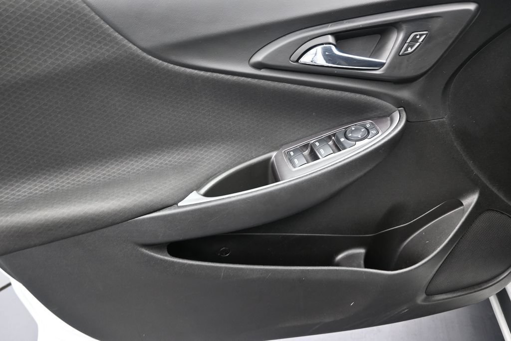 Used 2022 Chevrolet Malibu LS FWD image 11