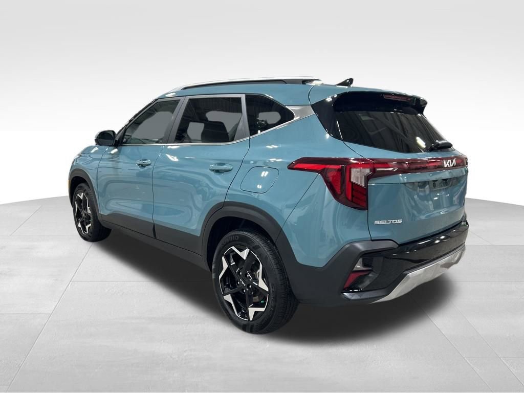Certified 2025 Kia Seltos EX AWD/4WD image 4