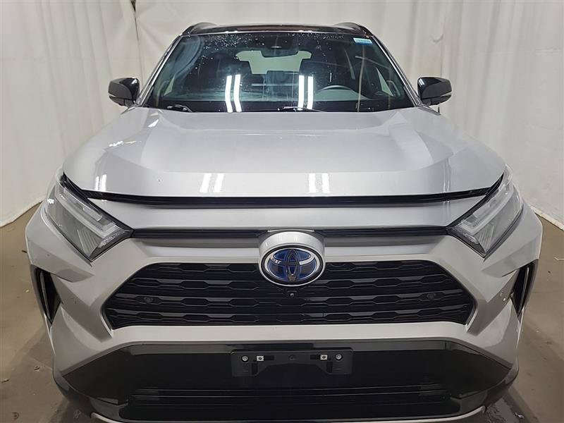 Used 2023 Toyota RAV4 XSE AWD/4WD image 2