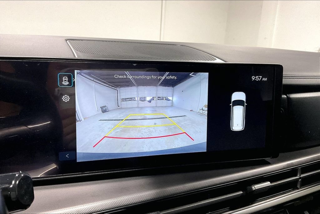 Used 2025 Hyundai Santa Fe SEL FWD image 27