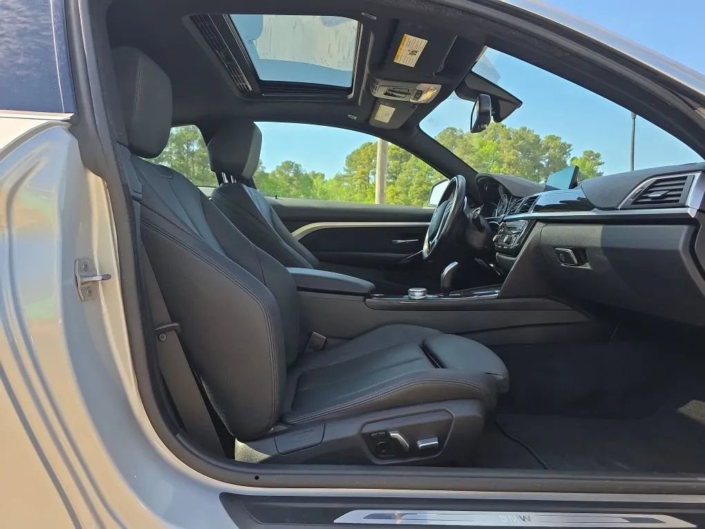 Used 2020 BMW 430i Coupe w/ Convenience Package image 43