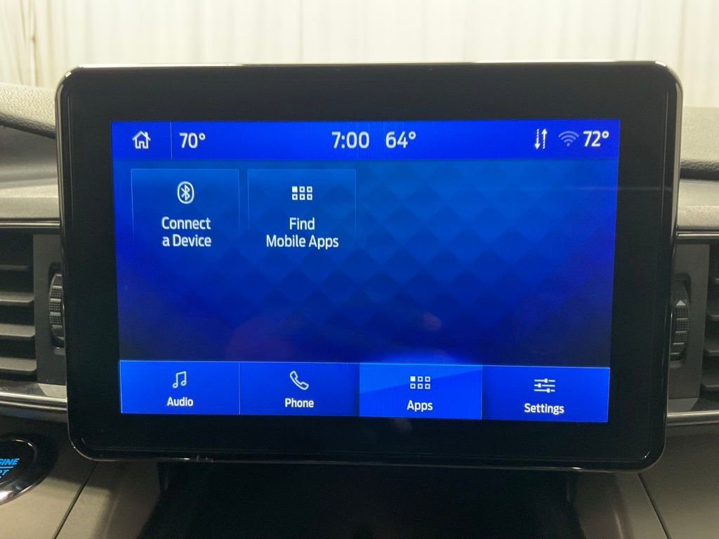 Used 2023 Ford Explorer XLT w/ Equipment Group 202A AWD/4WD image 9