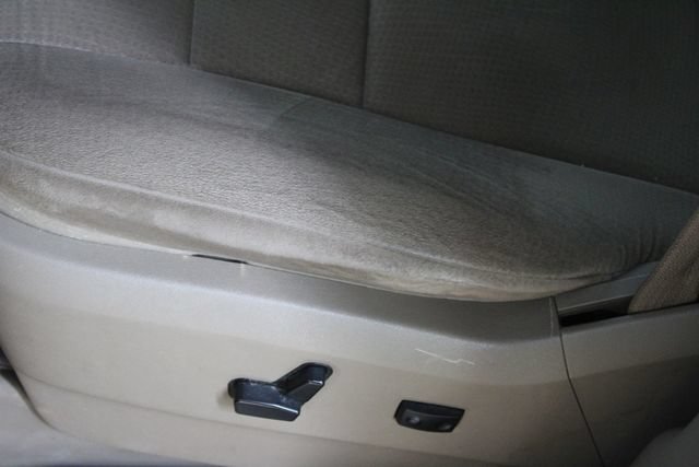 Used 2011 Chrysler Town & Country Touring w/ Security Group FWD image 16